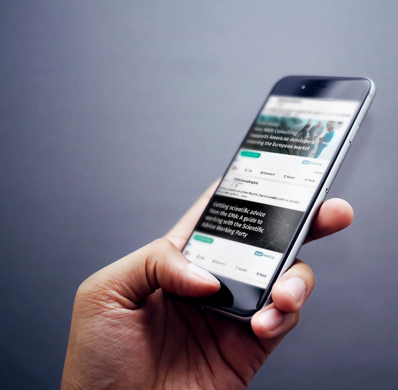 MWB-Consulting-mobile-social-mock-up-real
