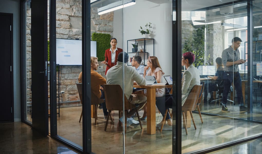 5-From-Messy-PowerPoints-to-High-Impact-Sales-Decks-for-Healthcare-Growth